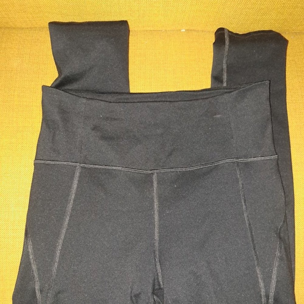 Girlfriend Collective Black Recycled Polyester Compressive leggings Size Medium